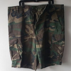 Army fatigue/ camo cargo shorts